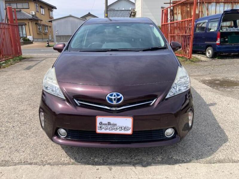 PRIUS ALPHA