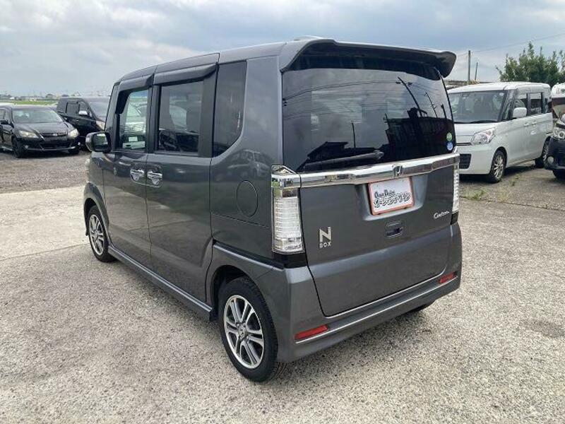 N BOX CUSTOM