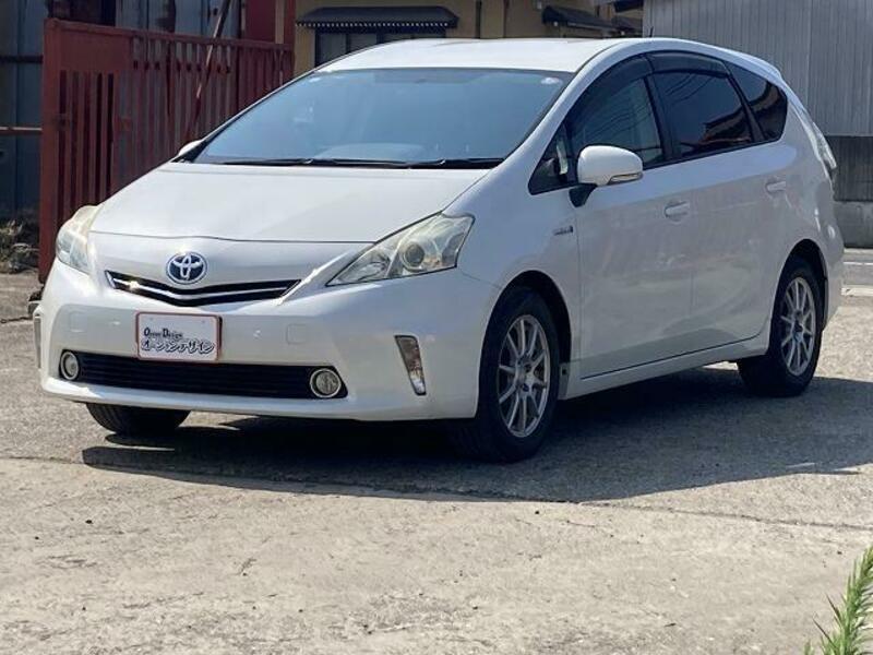 PRIUS ALPHA