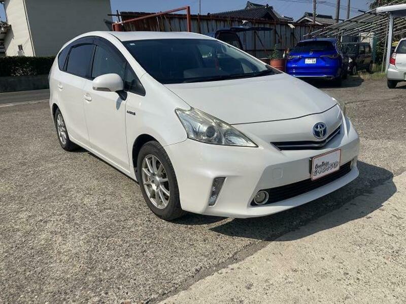 PRIUS ALPHA