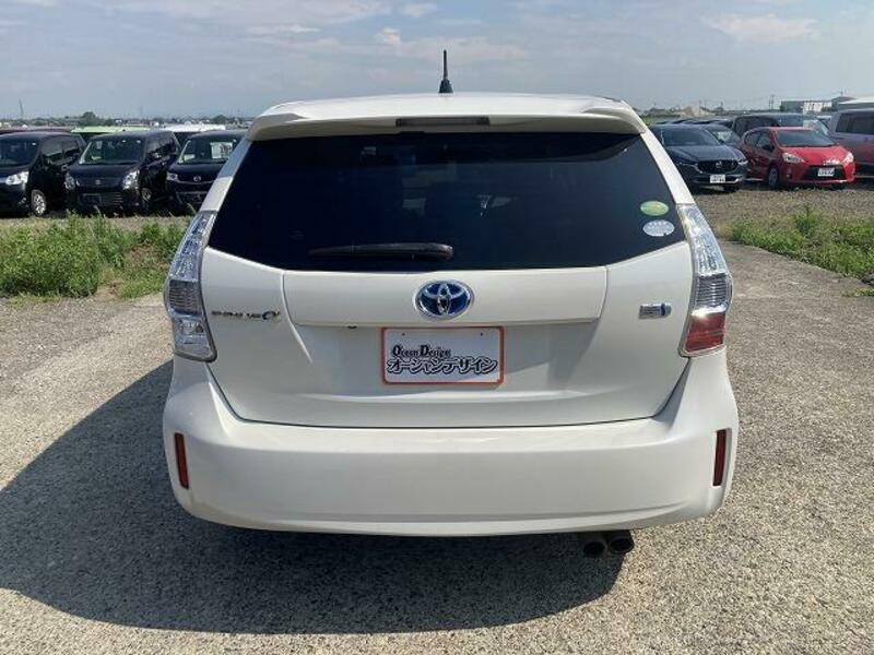 PRIUS ALPHA