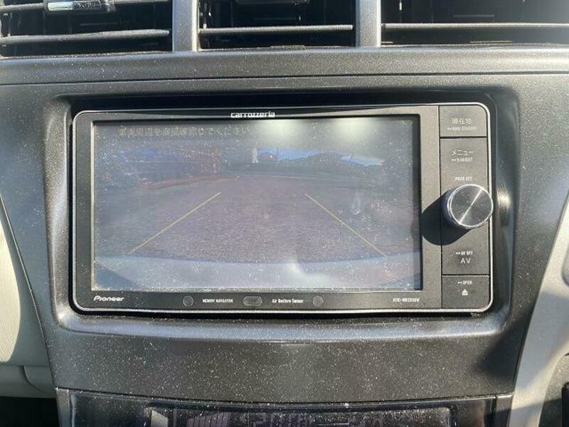 PRIUS ALPHA