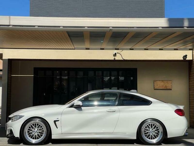 4 SERIES
