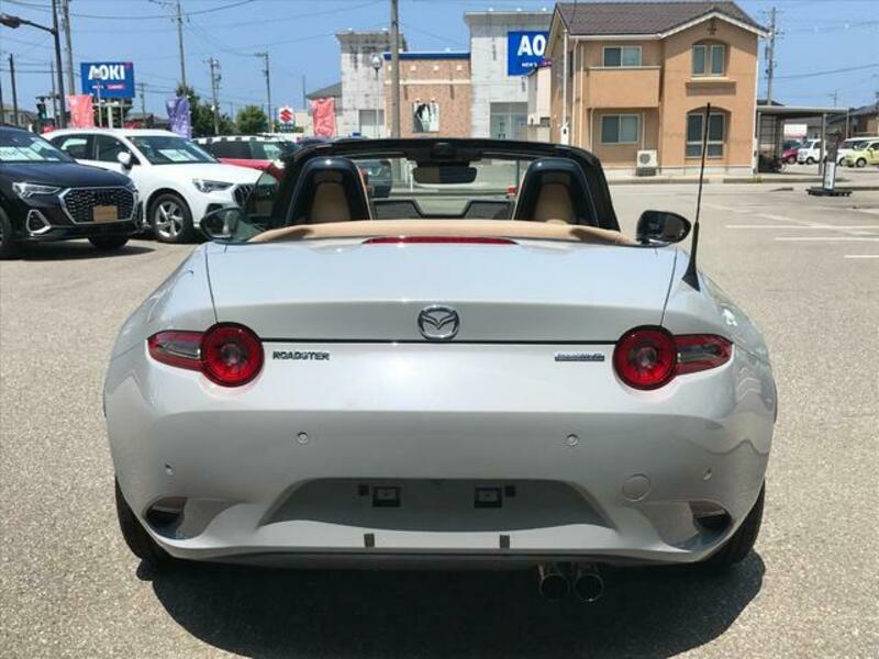 ROADSTER
