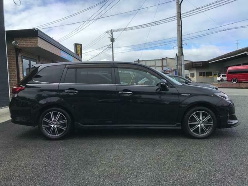 COROLLA FIELDER