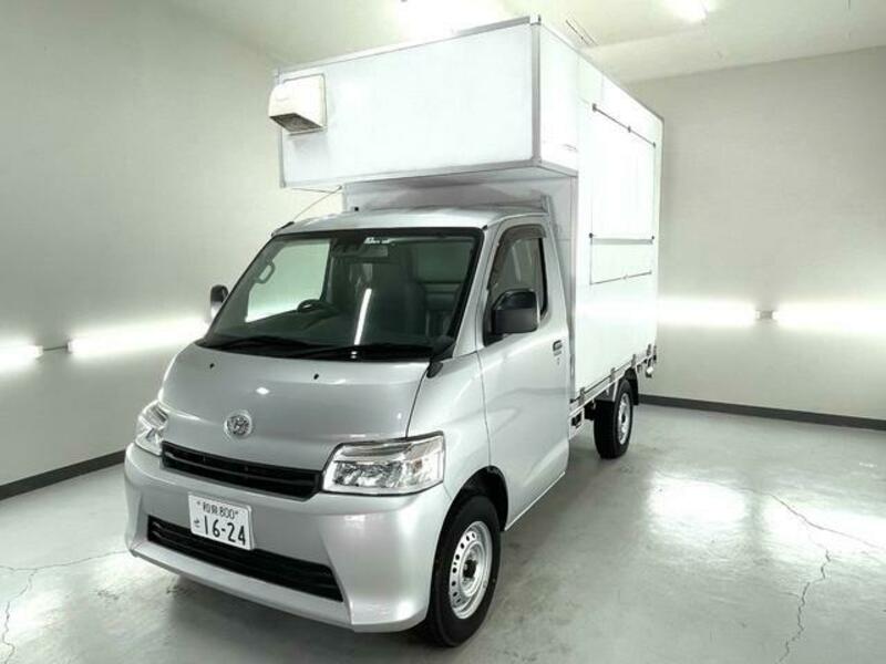 TOYOTA TOWNACE TRUCK