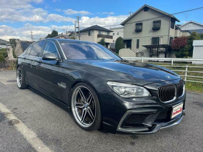 BMW 7 SERIES
