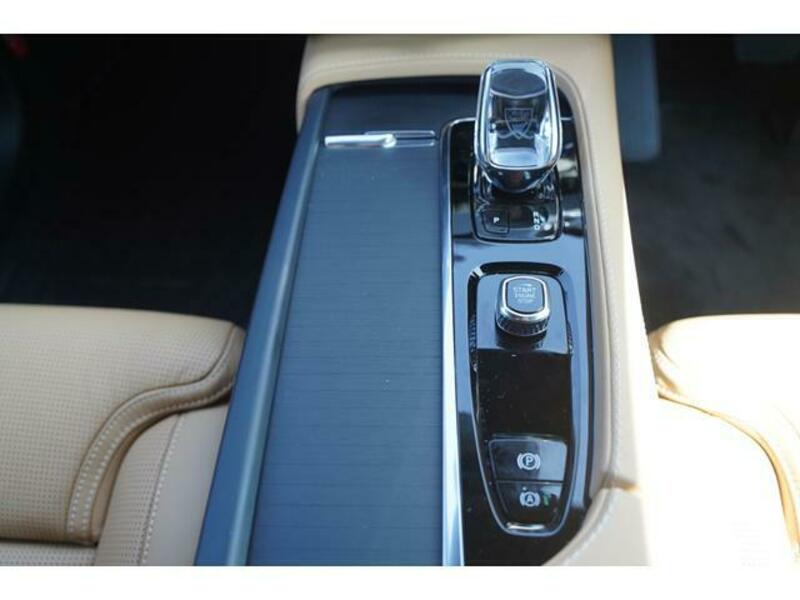 XC90