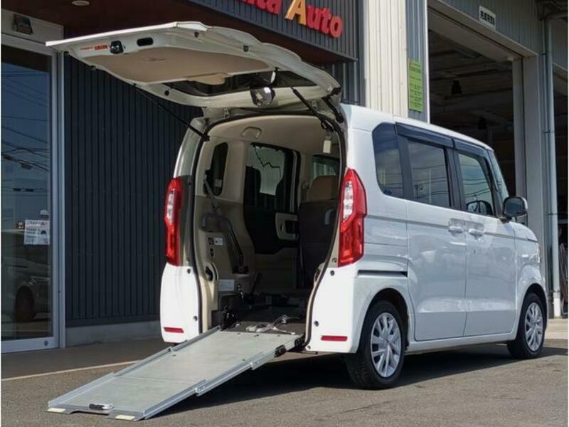 HONDA N BOX