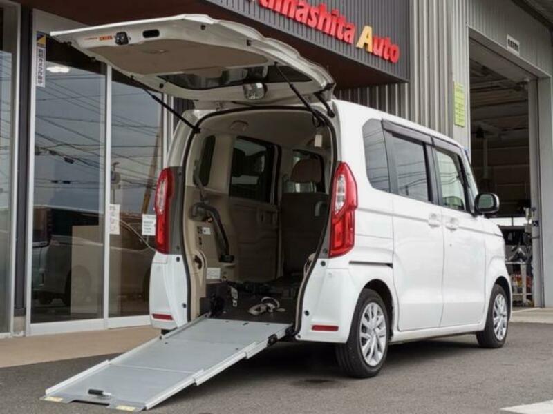 HONDA N BOX