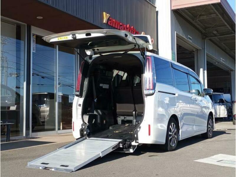 TOYOTA ESQUIRE