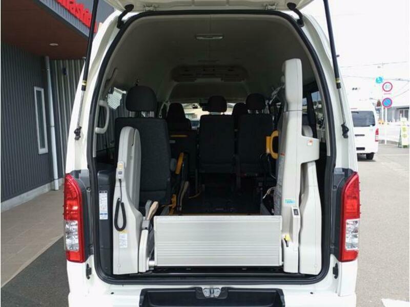 HIACE VAN