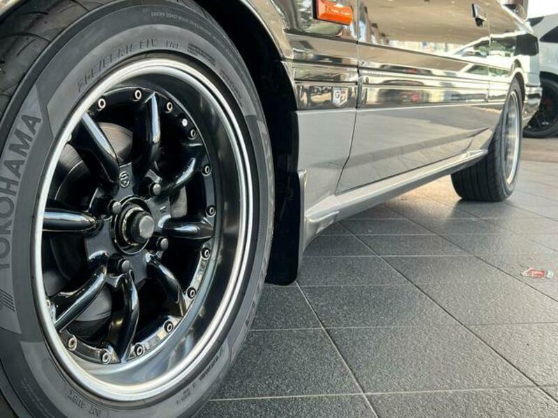 SKYLINE