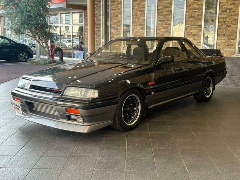 NISSAN SKYLINE