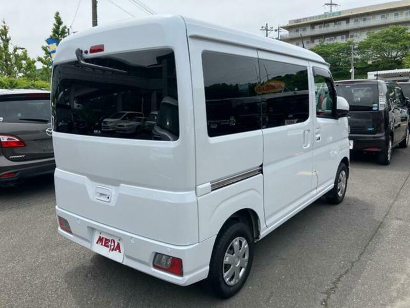 PIXIS VAN