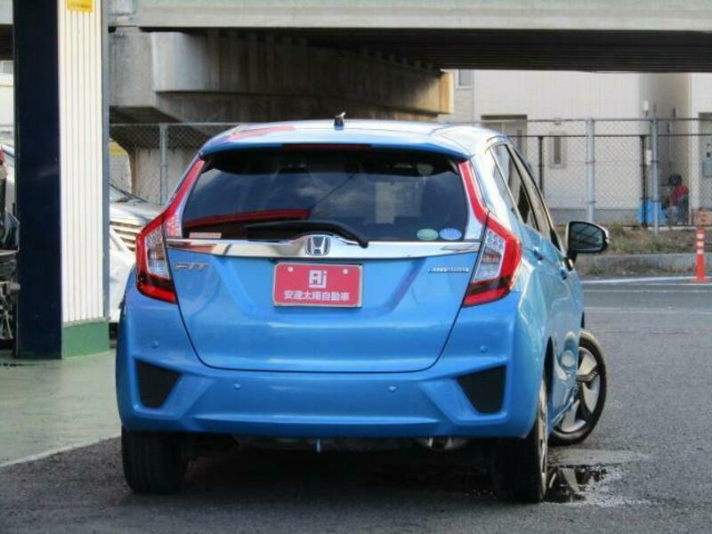 FIT HYBRID