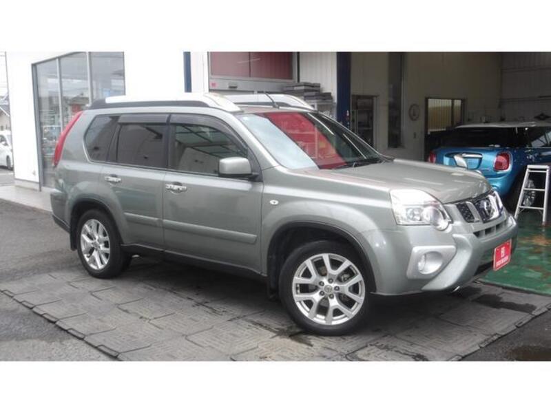 X-TRAIL