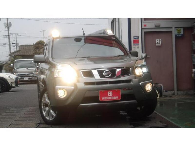 X-TRAIL