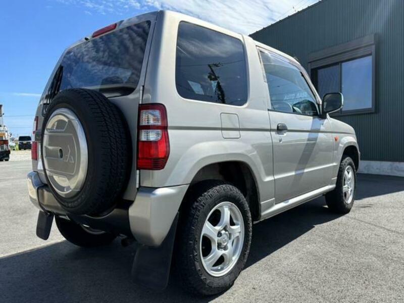PAJERO MINI
