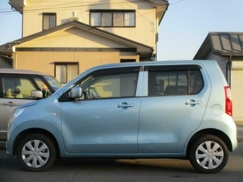 WAGON R