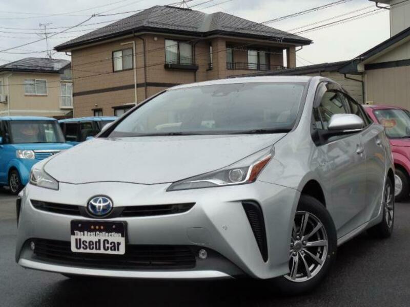TOYOTA PRIUS