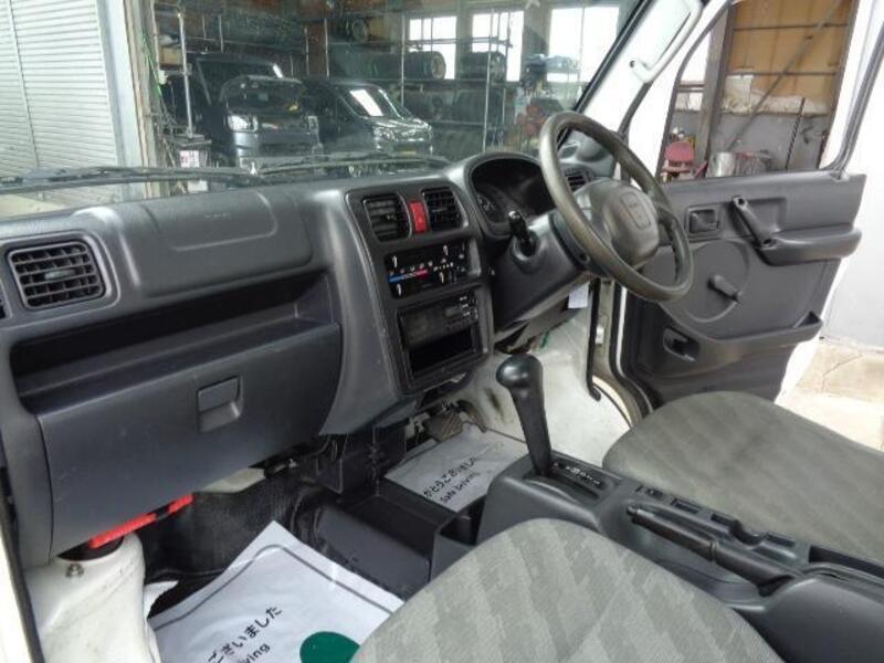 CARRY TRUCK