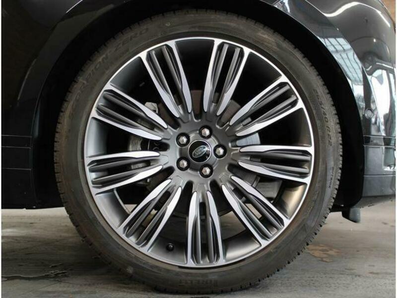 RANGE ROVER VELAR
