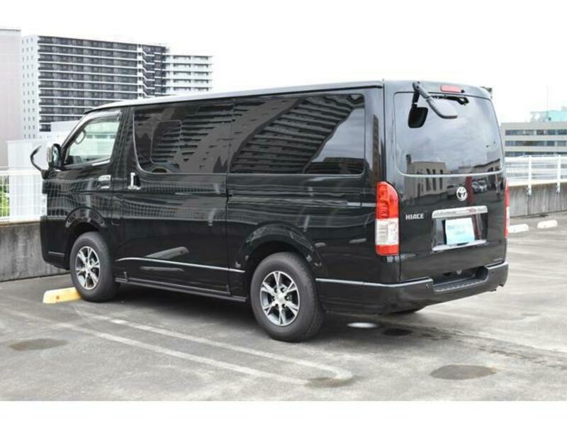 HIACE VAN