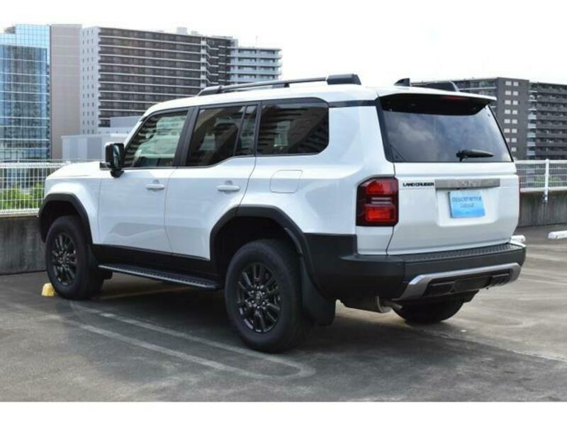 LAND CRUISER 250