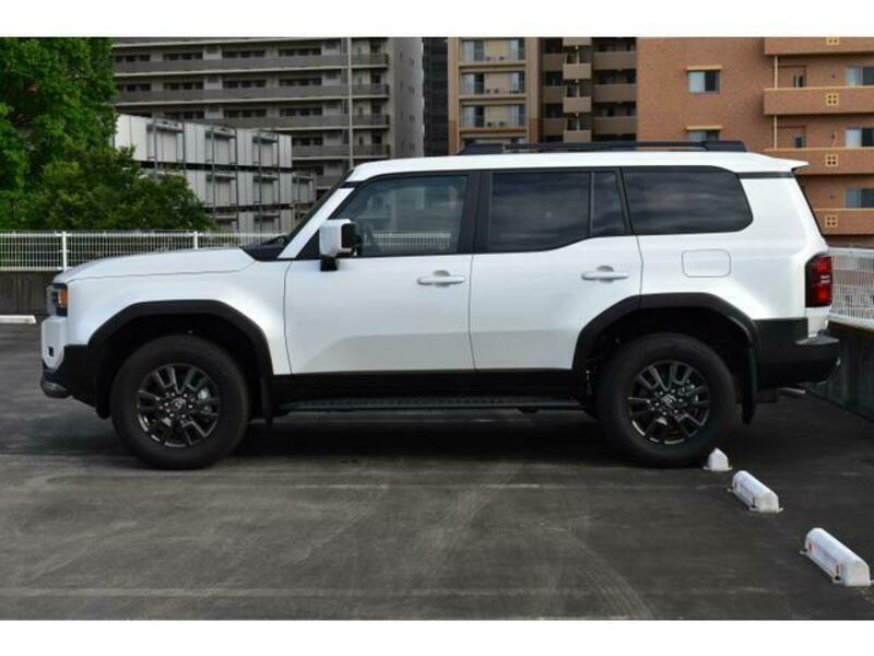 LAND CRUISER 250