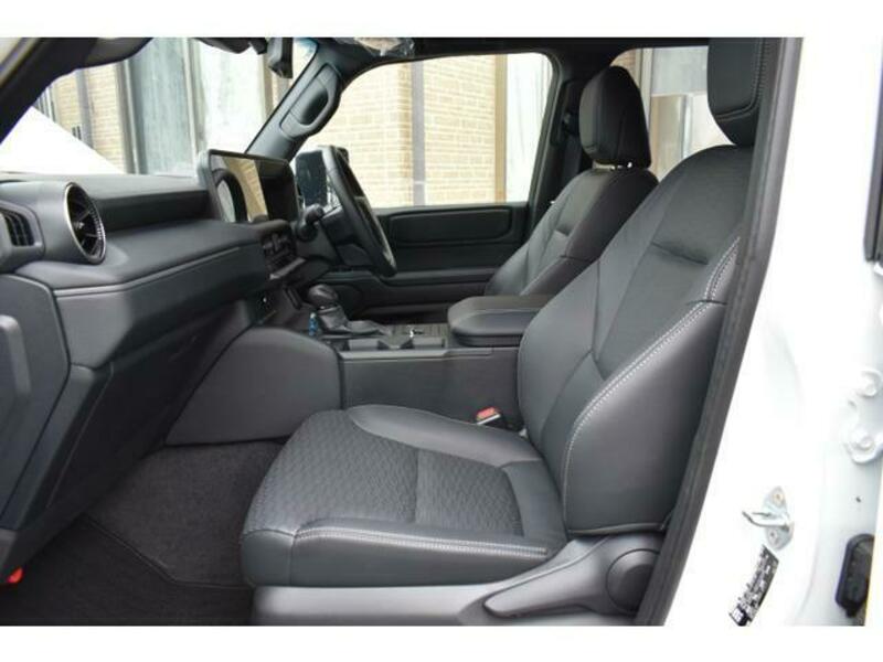 LAND CRUISER 250