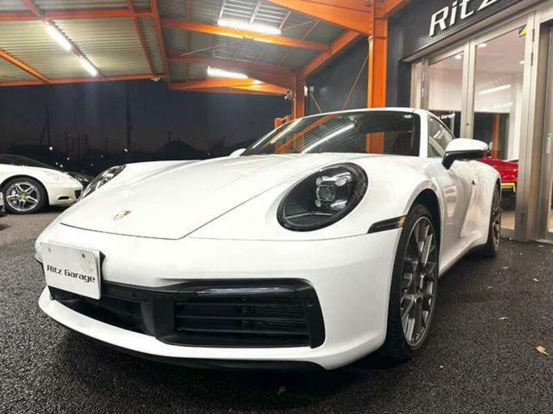911