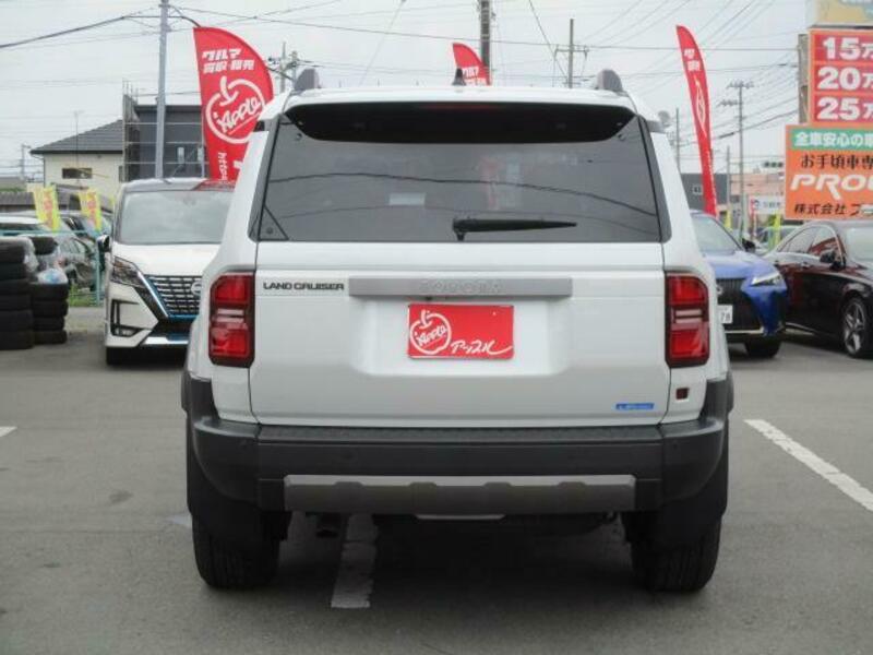 LAND CRUISER 250