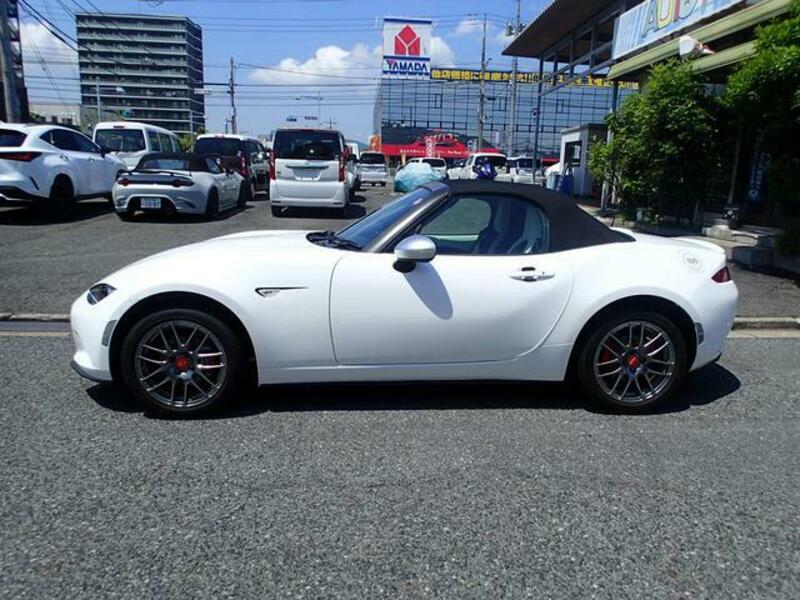 ROADSTER