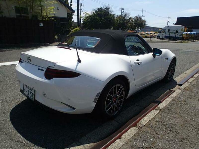 ROADSTER