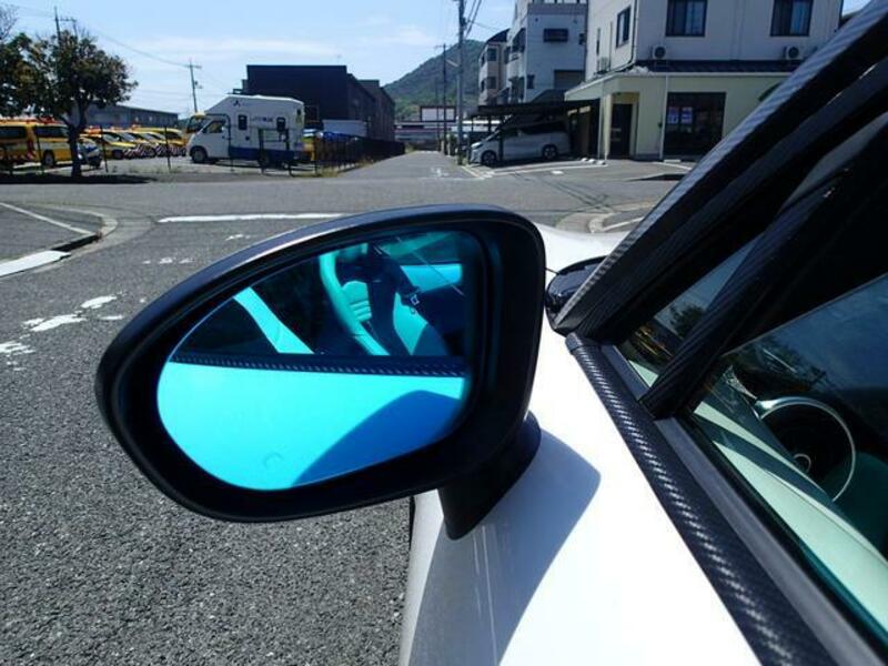 ROADSTER