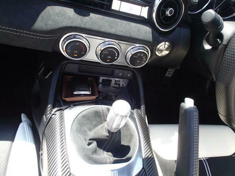 ROADSTER