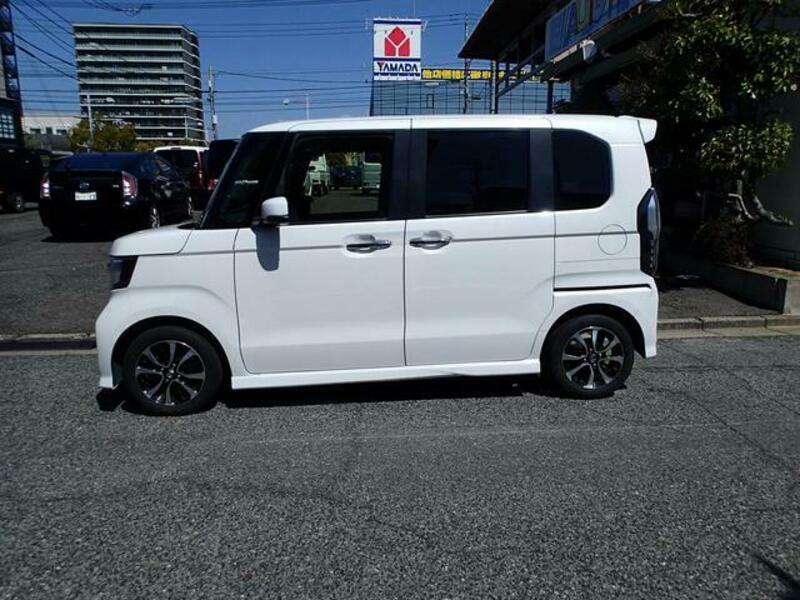 N BOX CUSTOM