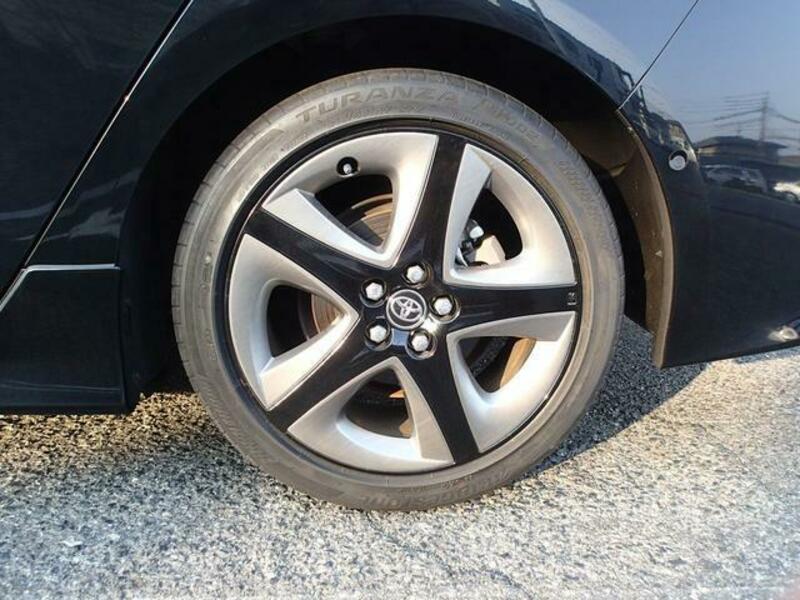 PRIUS PHV