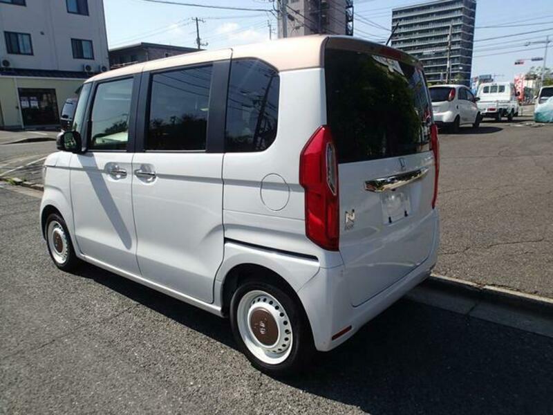 N BOX