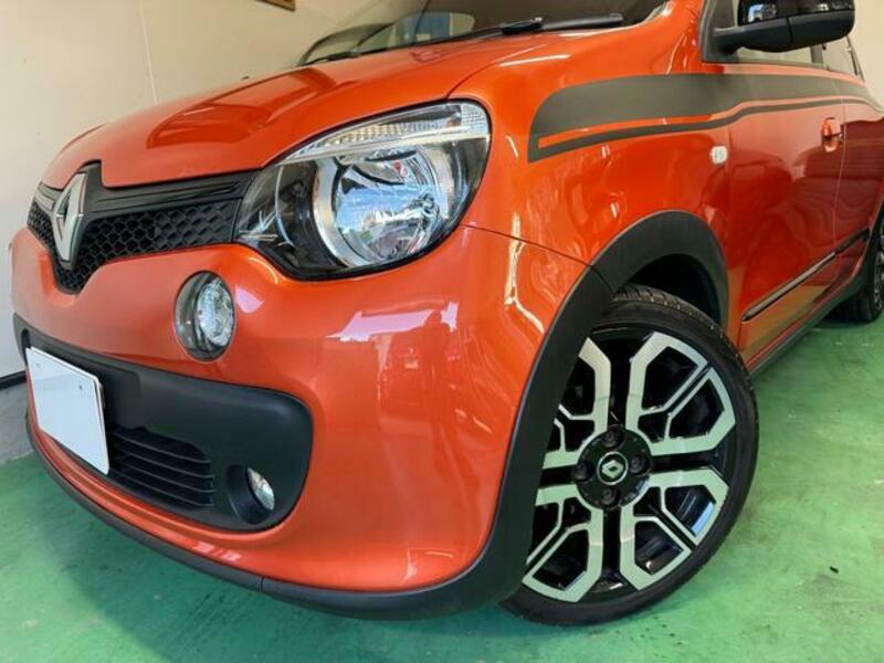TWINGO