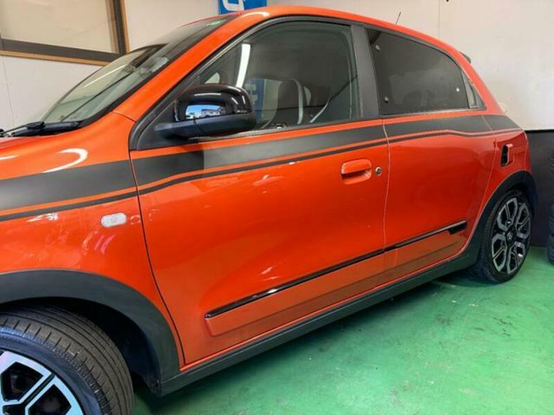 TWINGO