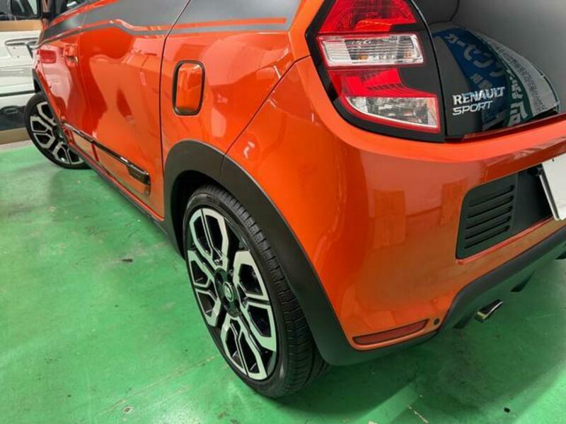 TWINGO