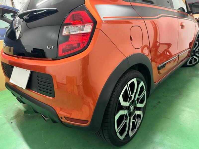 TWINGO