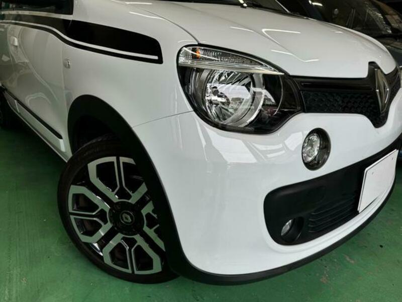 TWINGO