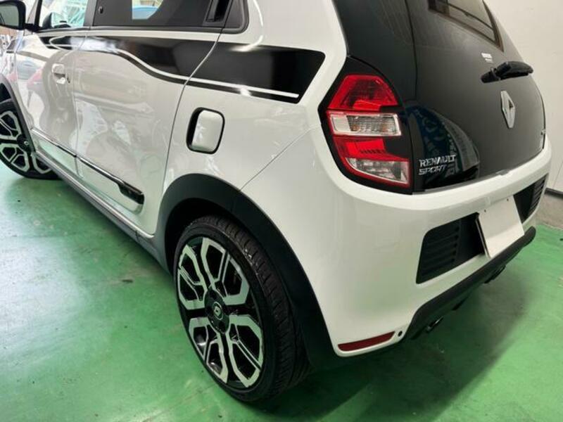 TWINGO
