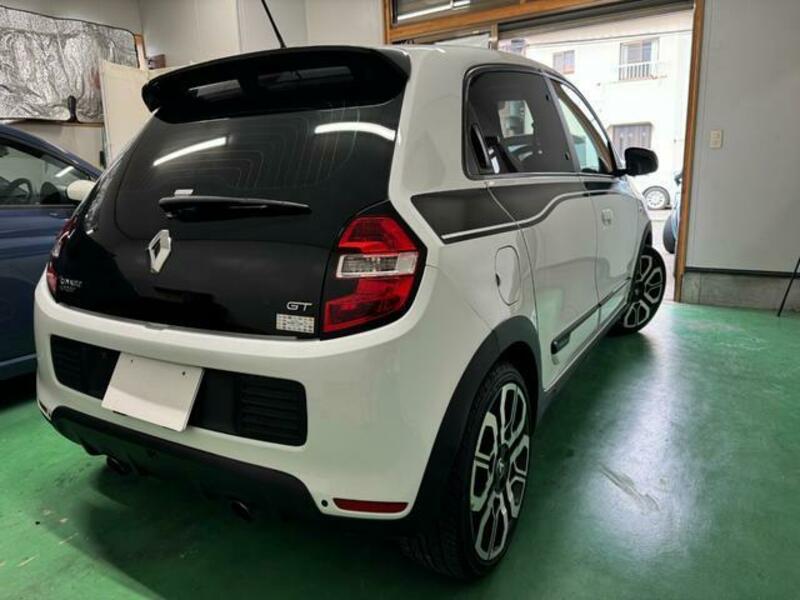 TWINGO