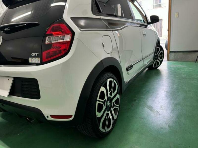 TWINGO