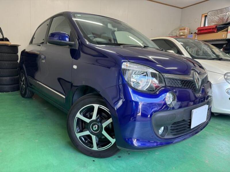 TWINGO