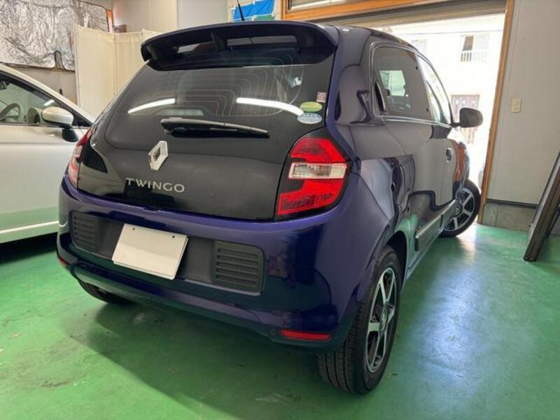 TWINGO